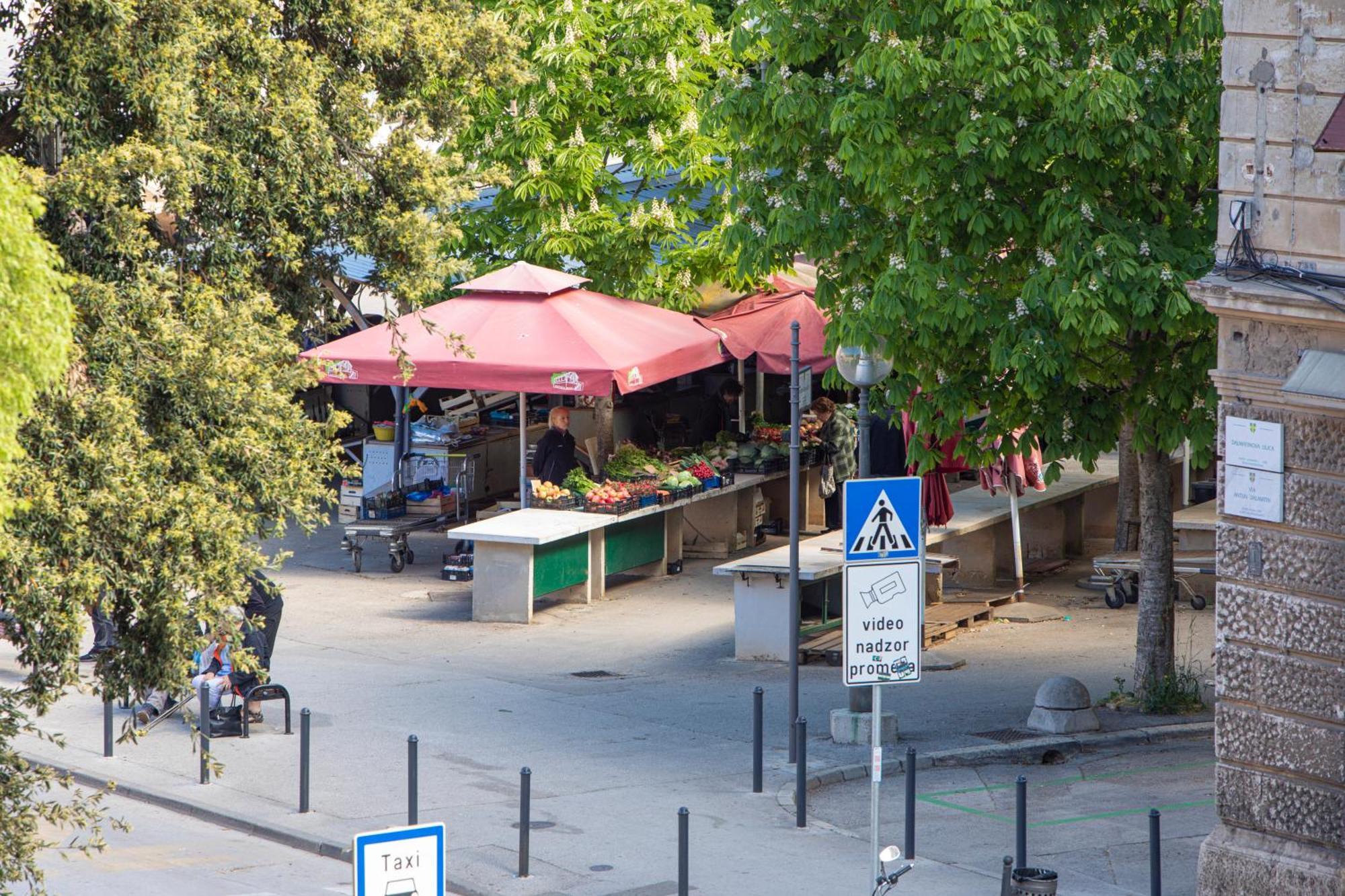 City Market Apartments Πούλα Εξωτερικό φωτογραφία