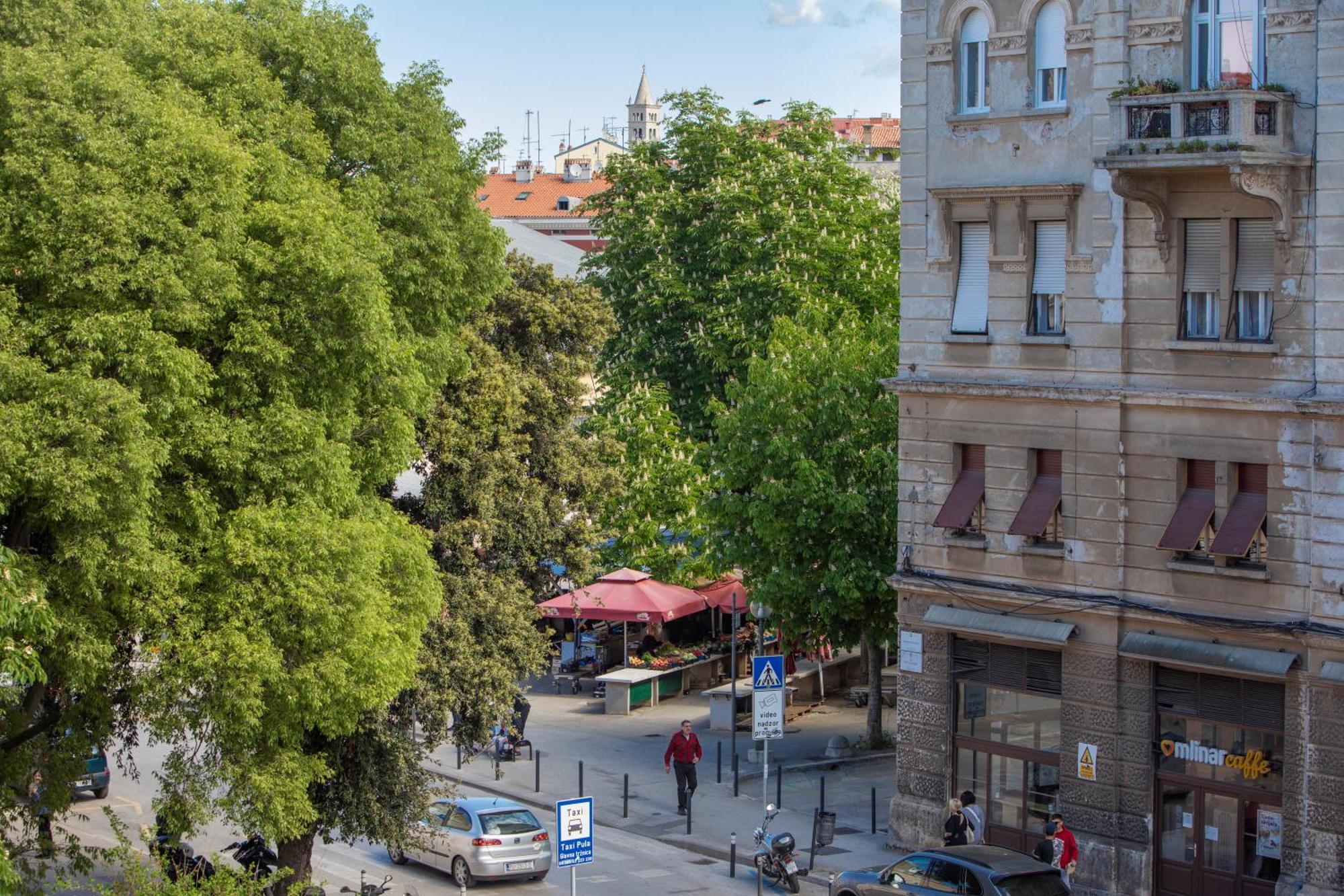 City Market Apartments Πούλα Εξωτερικό φωτογραφία