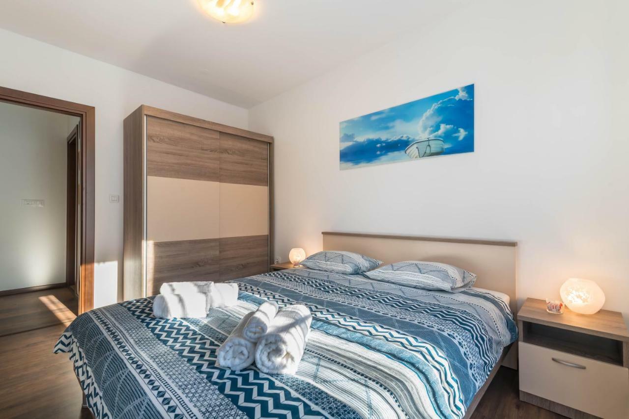 City Market Apartments Πούλα Εξωτερικό φωτογραφία
