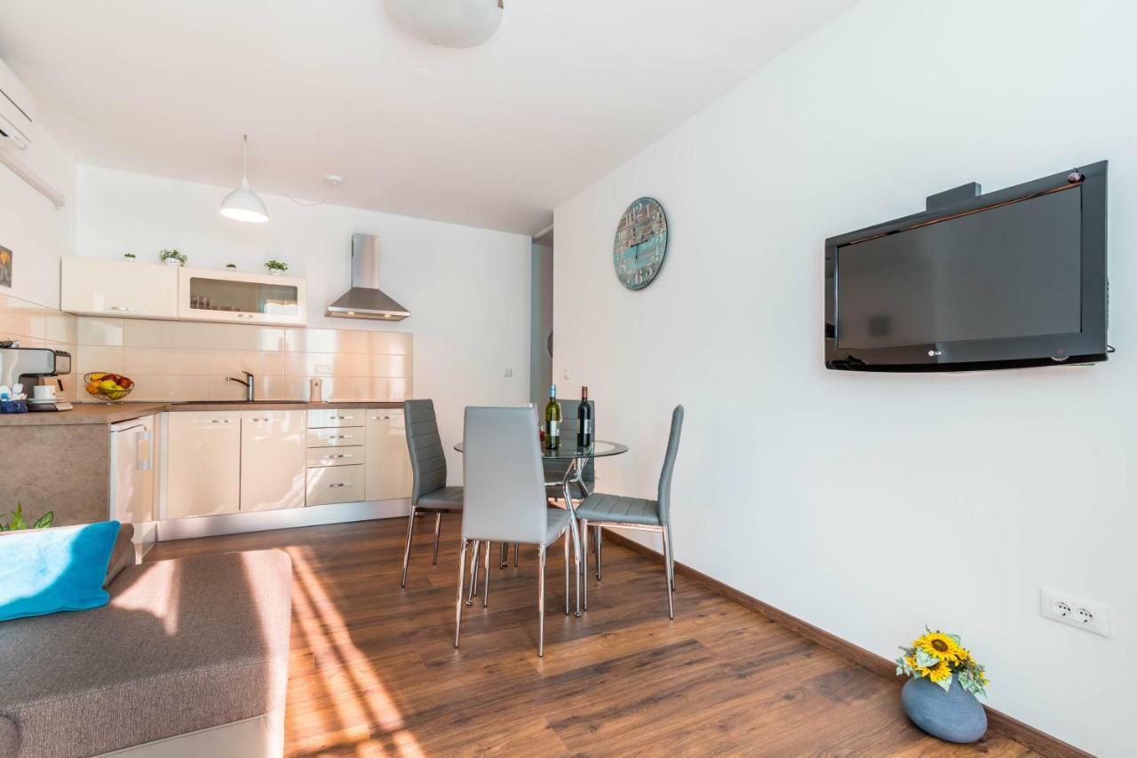 City Market Apartments Πούλα Εξωτερικό φωτογραφία